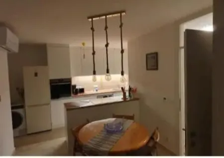 Sissy Apartment *